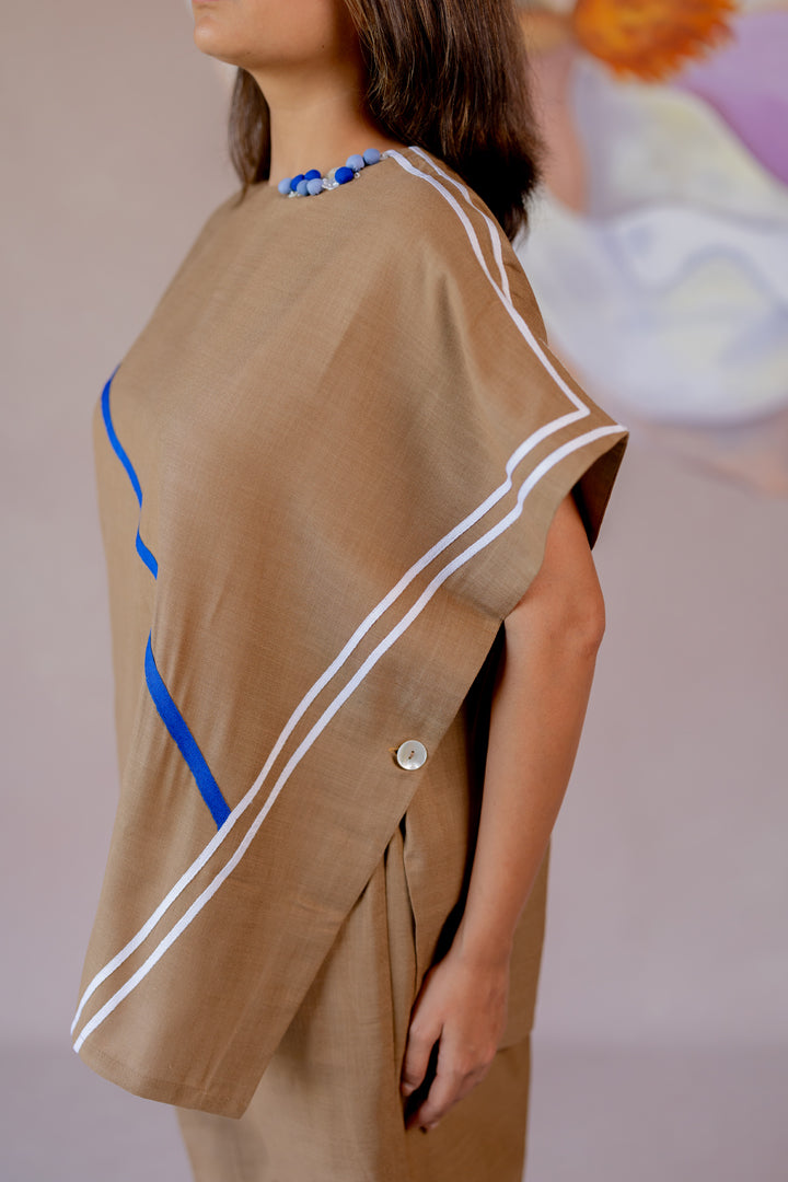 Coffee poncho-like co-ord with line abstract